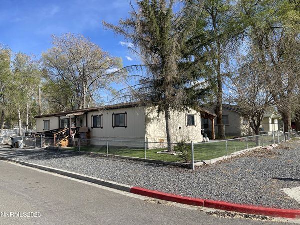 795 16th Street, Lovelock, NV 89419
