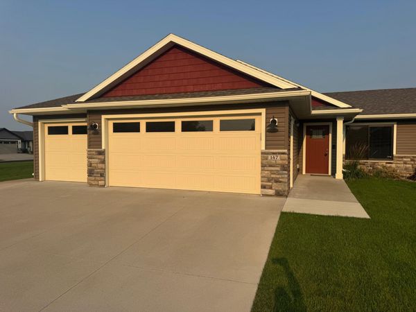 147 Highland Circle, Zumbrota, MN 55992