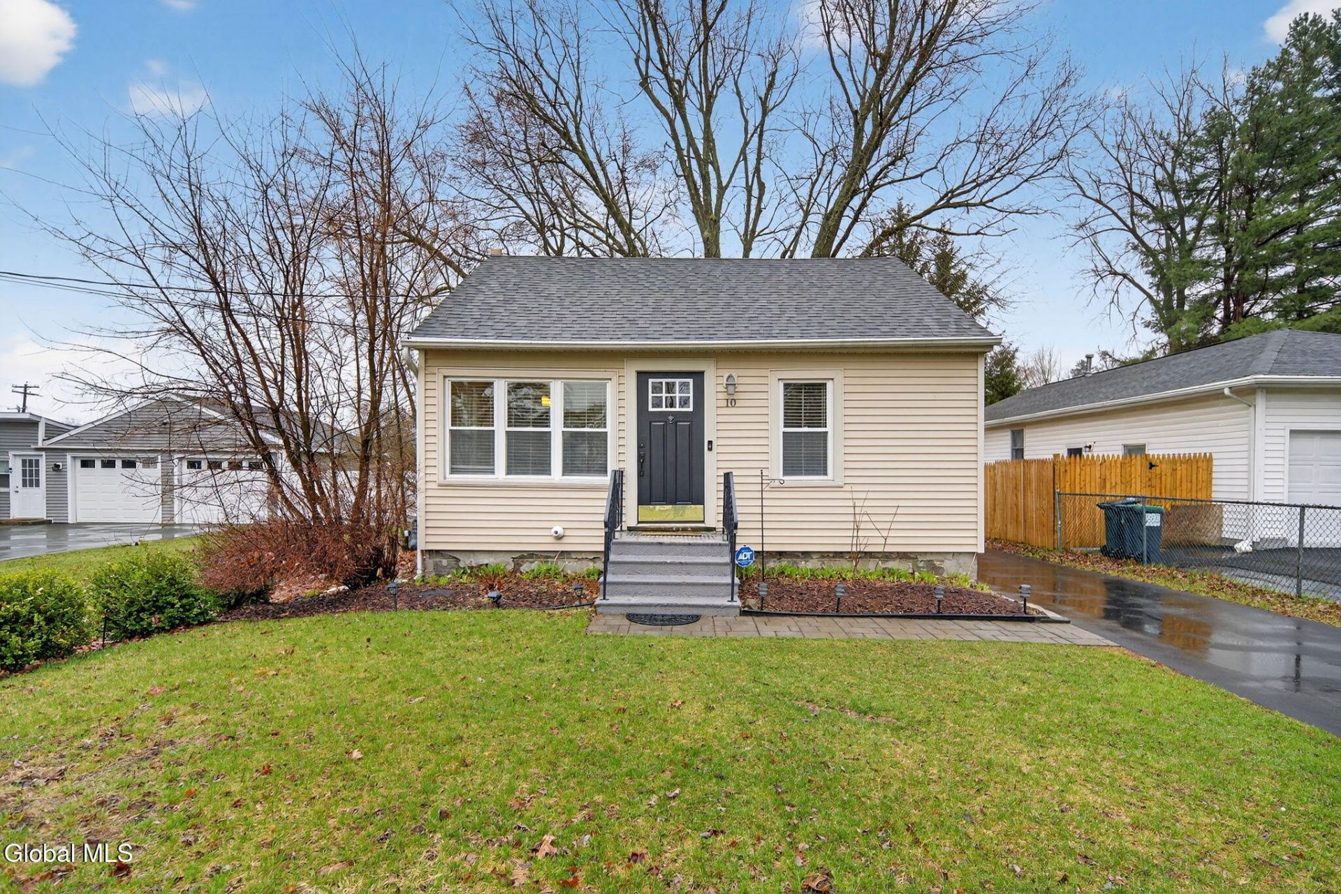 10 Booth Street, Albany, NY 12205 Main Photo