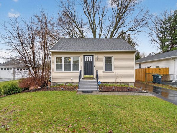 10 Booth Street, Albany, NY 12205