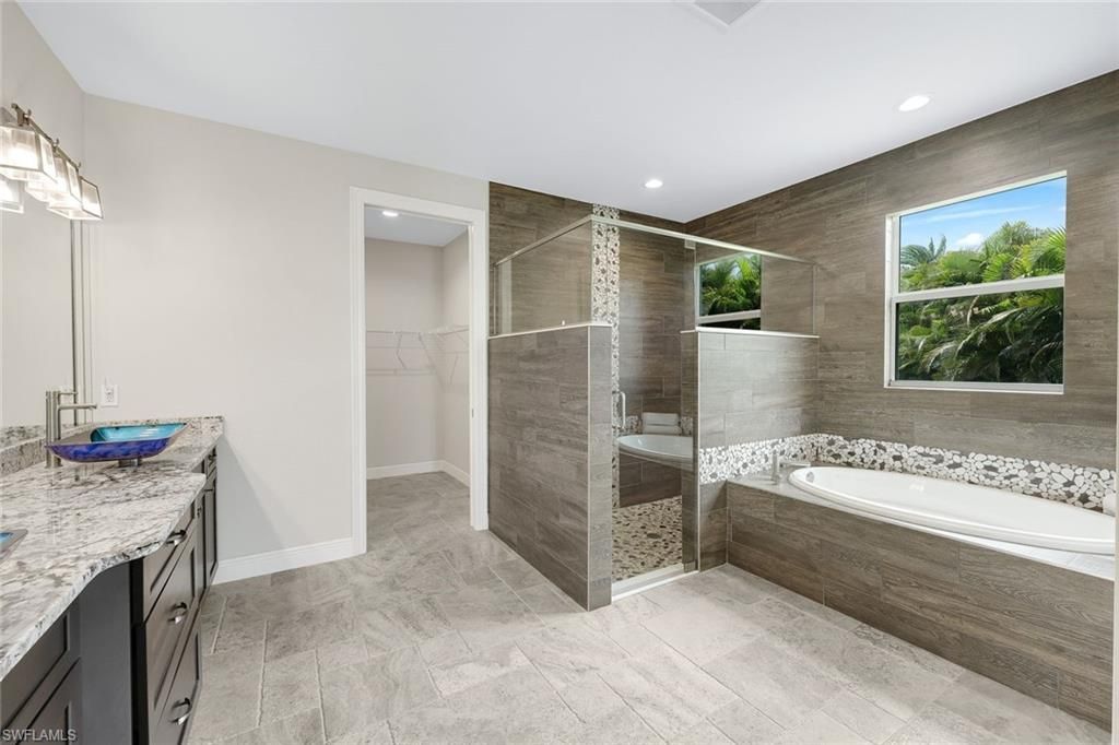 1927 SW 47th Ter , Cape Coral, FL 33914 Photo