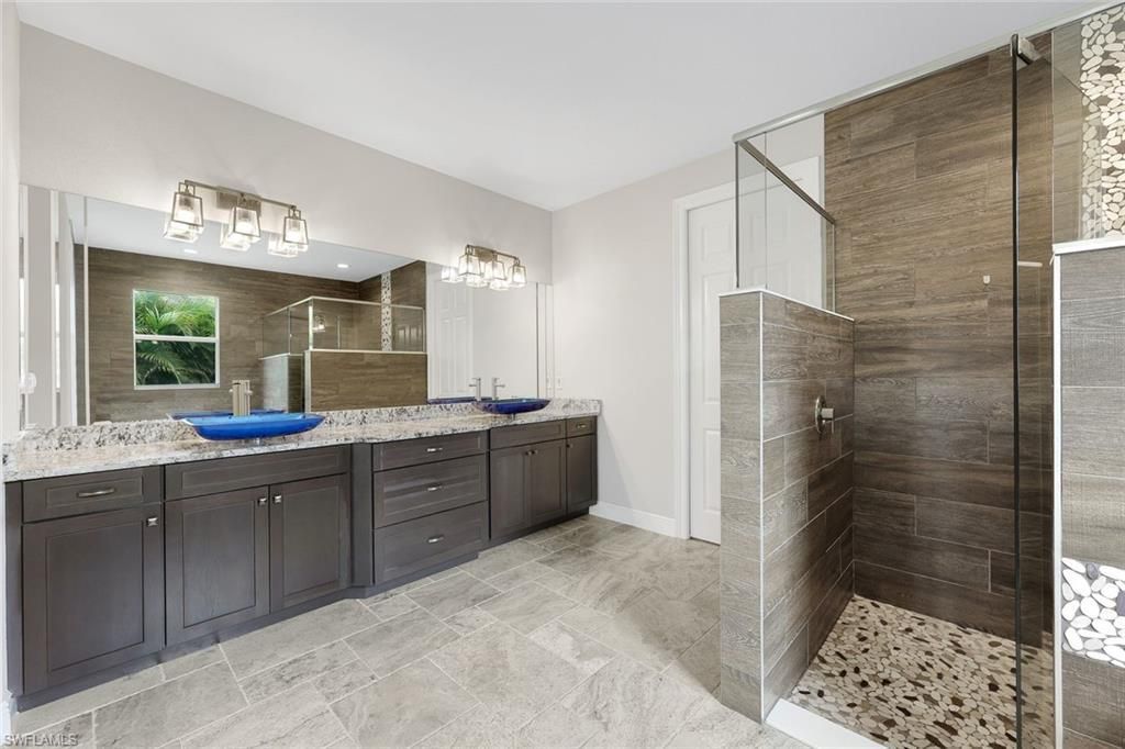 1927 SW 47th Ter , Cape Coral, FL 33914 Photo