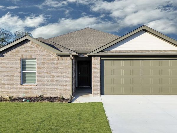 558 Nevada Street , Farmington, AR 72730