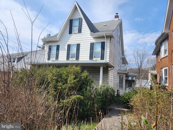 503 505 E BROAD STREET, TAMAQUA, PA 18252