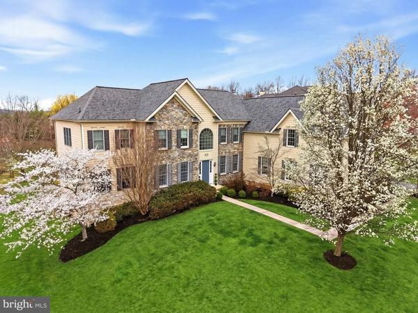 9 GOLDFINCH CIRCLE , PHOENIXVILLE, PA 19460