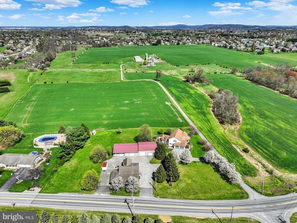 2553 ROOSEVELT AVENUE , YORK, PA 17408