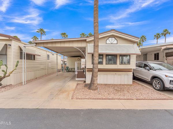 1152 S SIOUX Drive, Apache Junction, AZ 85119