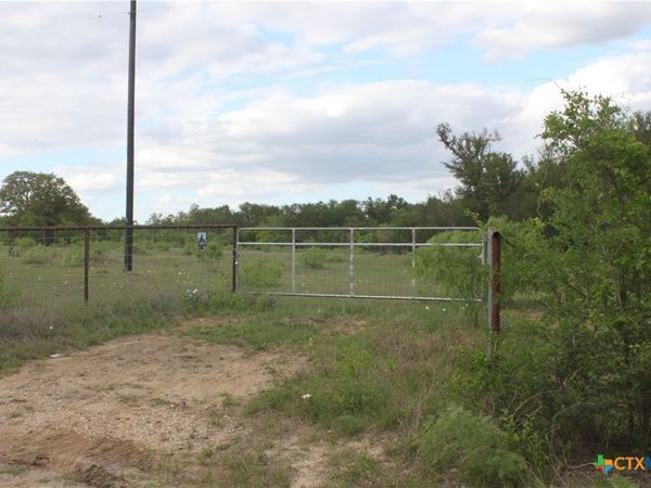 2915 Tumbleweed Trail , Dale, TX 78616