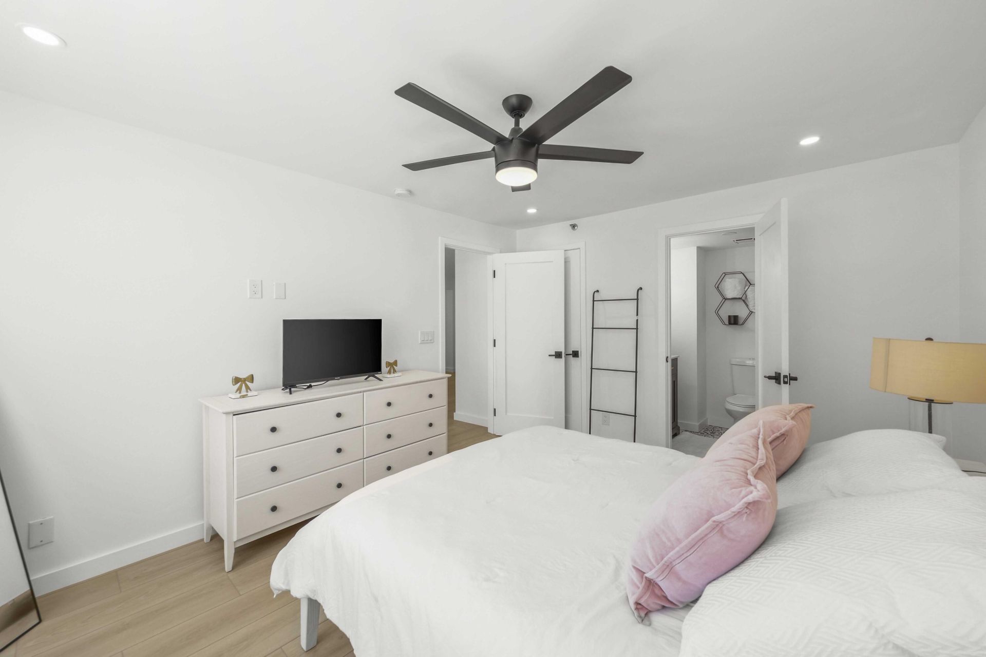 4505 S Ocean Boulevard, Unit 203, Highland Beach, FL 33487 Photo