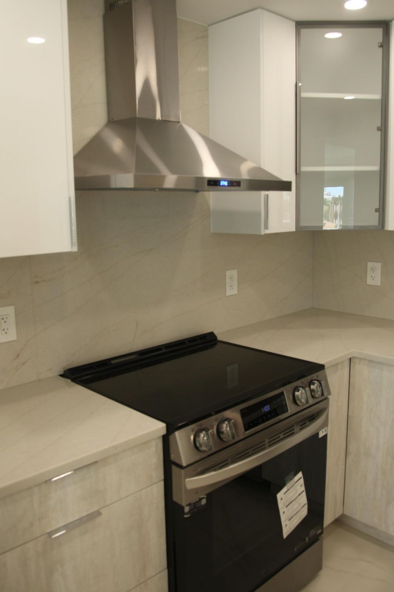 340 Sunset Drive, Unit 610, Fort Lauderdale, FL 33301 Photo