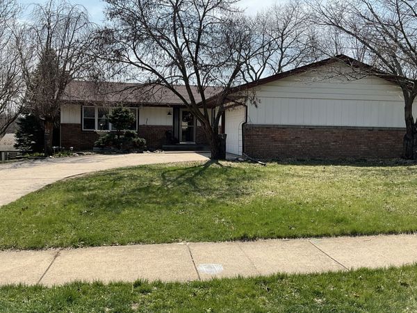 5775 ALMA Drive , Rockford, IL 61108