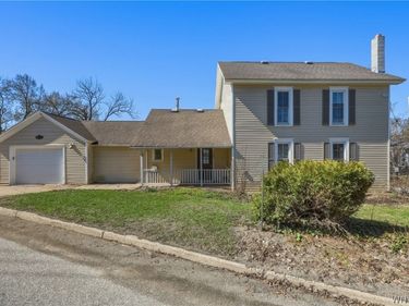 66 Canada Street, Holland, NY 14080