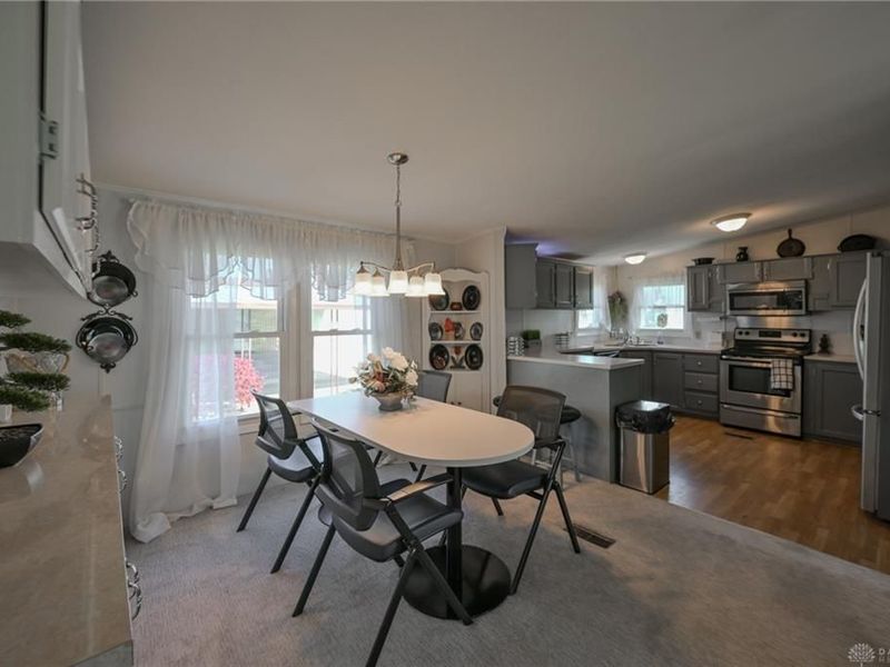 12218 Sandi Lane, Medway, OH 45341 Photo 11