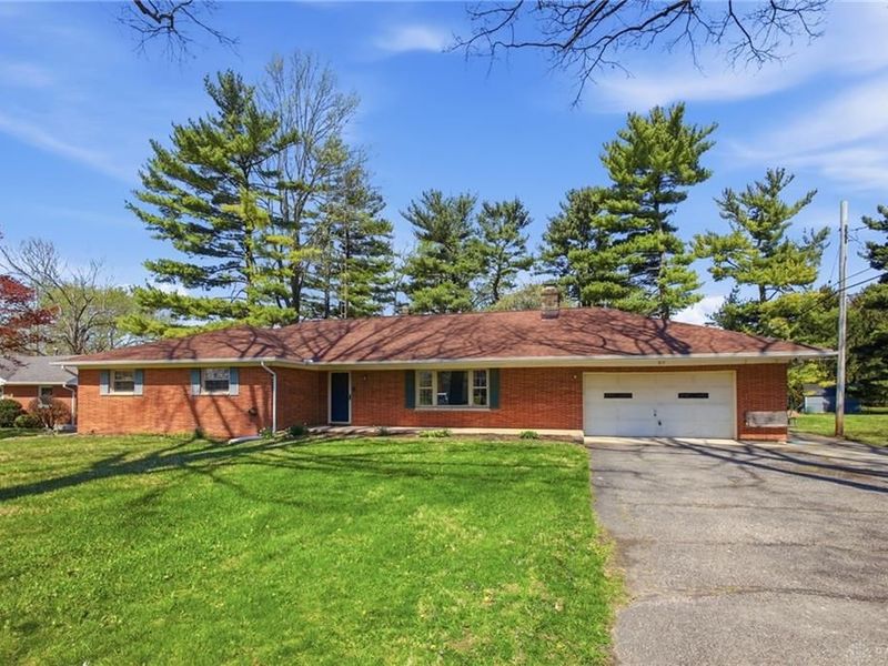 814 Wellington Drive, Springfield Township, OH 45506 Photo 1