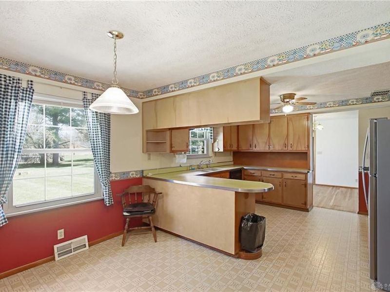 814 Wellington Drive, Springfield Township, OH 45506 Photo 15