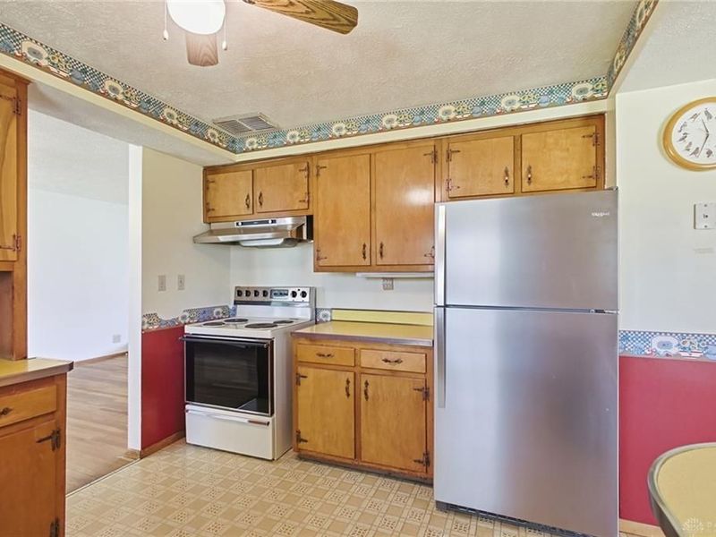 814 Wellington Drive, Springfield Township, OH 45506 Photo 17