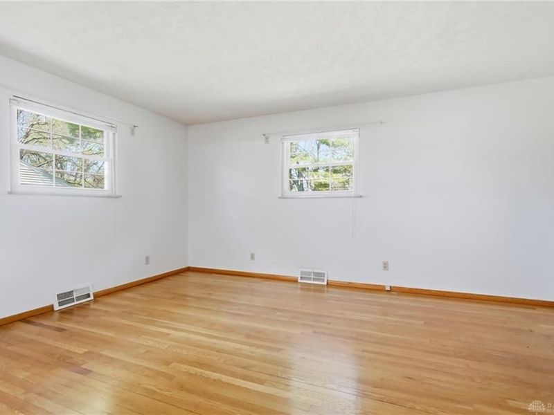 814 Wellington Drive, Springfield Township, OH 45506 Photo 20