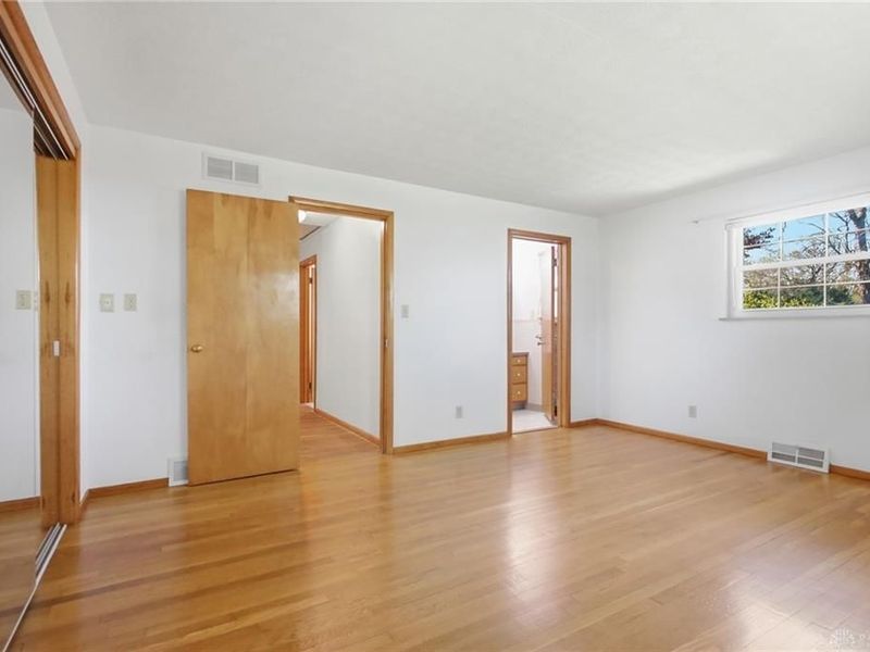 814 Wellington Drive, Springfield Township, OH 45506 Photo 21