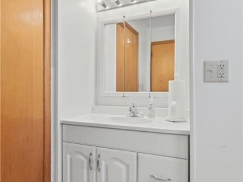 814 Wellington Drive, Springfield Township, OH 45506 Photo 26