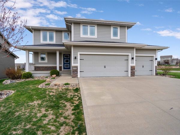 195 Dunham Drive, Waukee, IA 50263