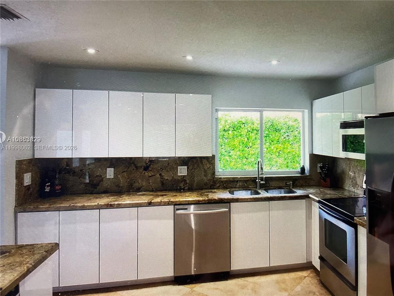 10900 SW 107th Ave , Miami, FL 33176 Photo