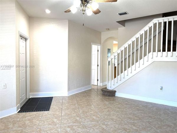 3377 Merrick Ln, Unit 707, Margate, FL 33063