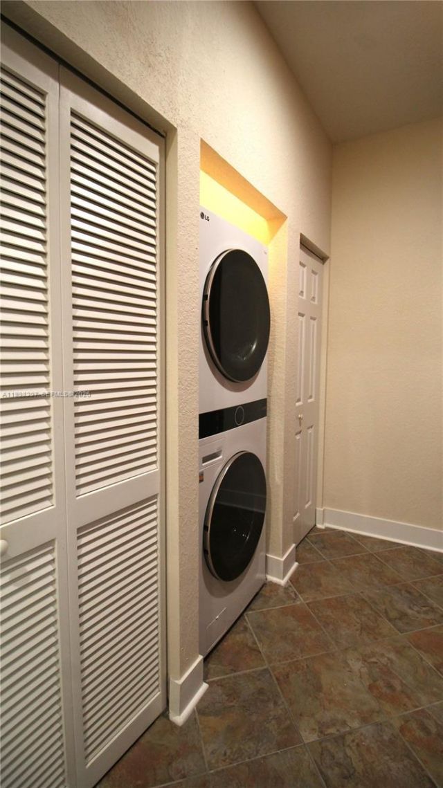 3377 Merrick Ln, Unit 707, Margate, FL 33063 Photo