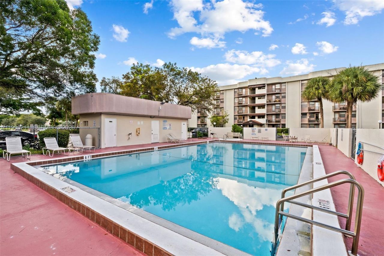 2771 Riverside Dr, Unit 316-A, Coral Springs, FL 33065 Photo