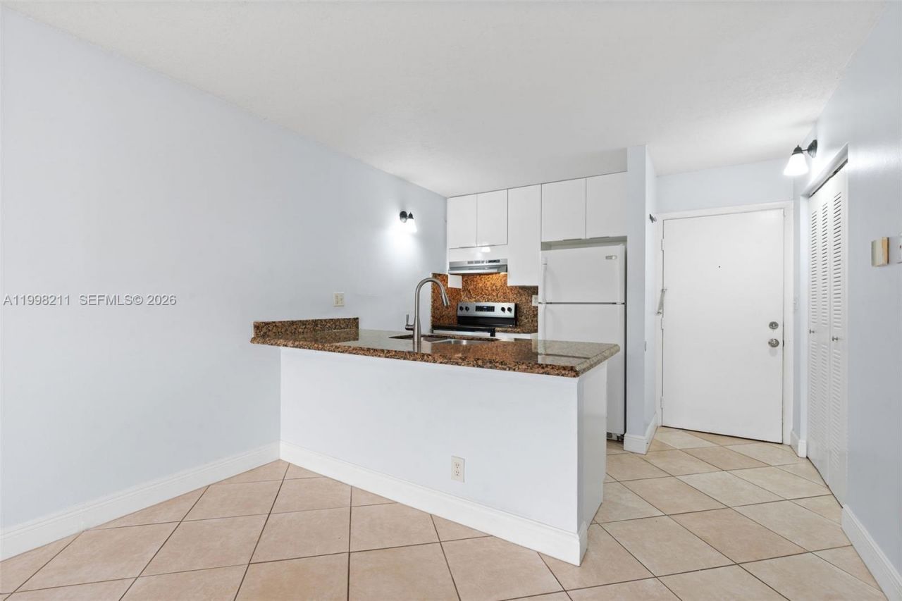 2771 Riverside Dr, Unit 316-A, Coral Springs, FL 33065 Photo