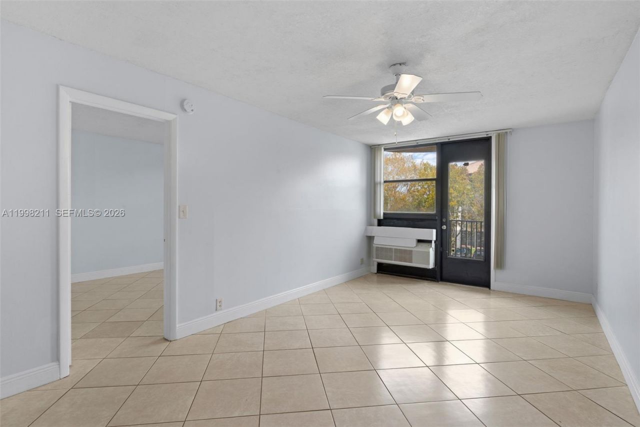 2771 Riverside Dr, Unit 316-A, Coral Springs, FL 33065 Photo