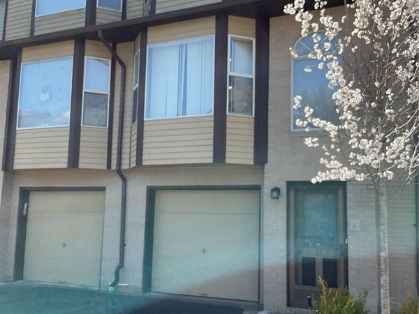 13 Nottingham Court, Nanuet, NY 10954