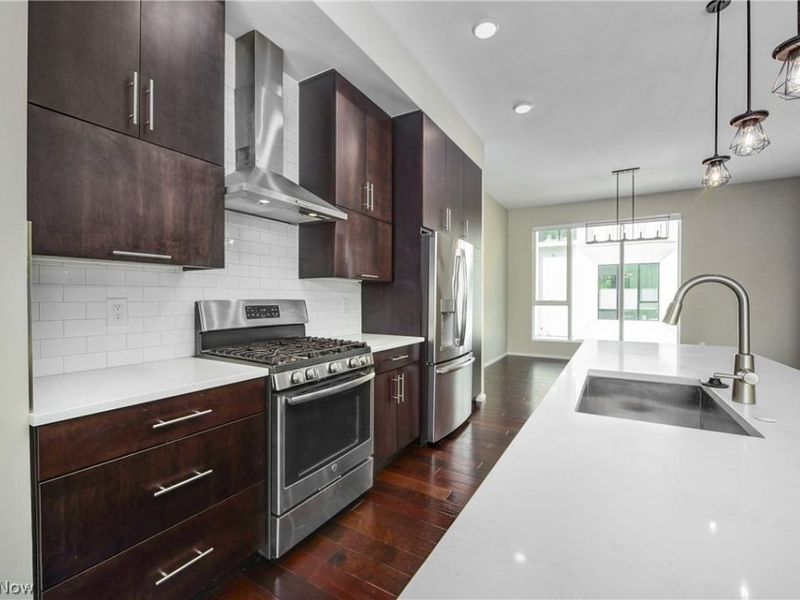 1320 W 58th Street, Cleveland, OH 44102 Photo 10