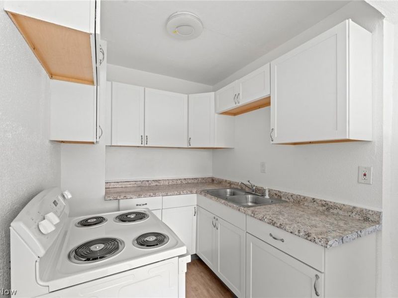 13671 Euclid Avenue, East Cleveland, OH 44112 Photo 9