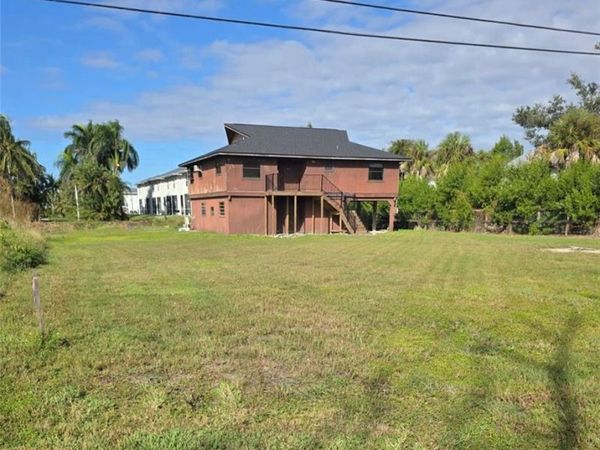 16540 Wisteria DR, FORT MYERS, FL 33908