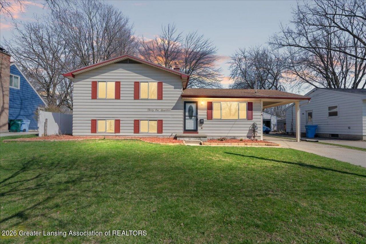 3117 Lawdor Road, Lansing, MI 48911 Main Photo