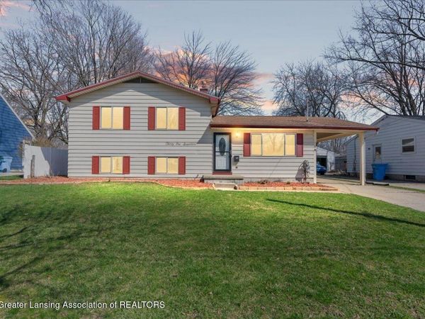3117 Lawdor Road, Lansing, MI 48911