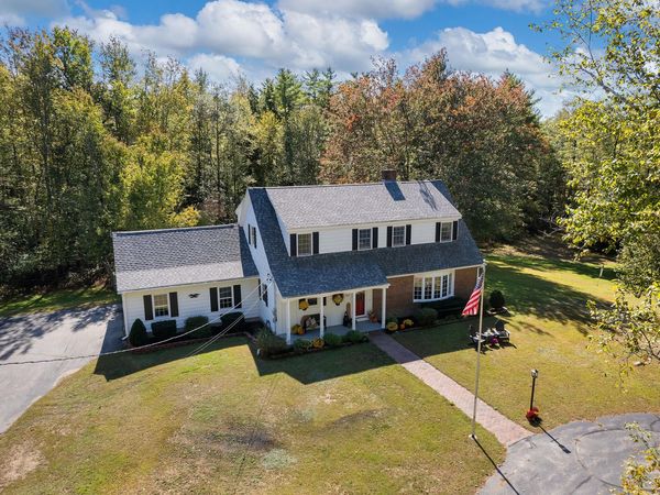 847 Middlesex Road, Topsham, ME 04086