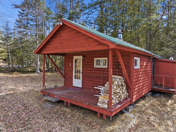 76 Bailey Bridge Road, Harmony, ME 04942