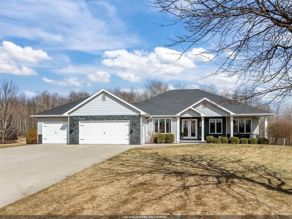 W7516 MOLLY MARIE COURT, Greenville, WI 54942