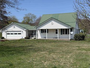 527 Franklin Road, Valley Bend, WV 26293