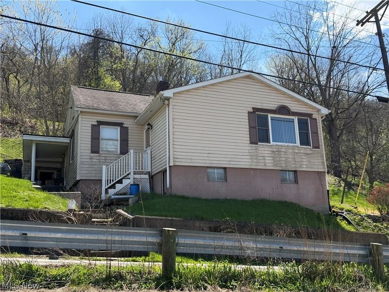 56624 Boyd Avenue, Bridgeport, OH 43912 Photo 3