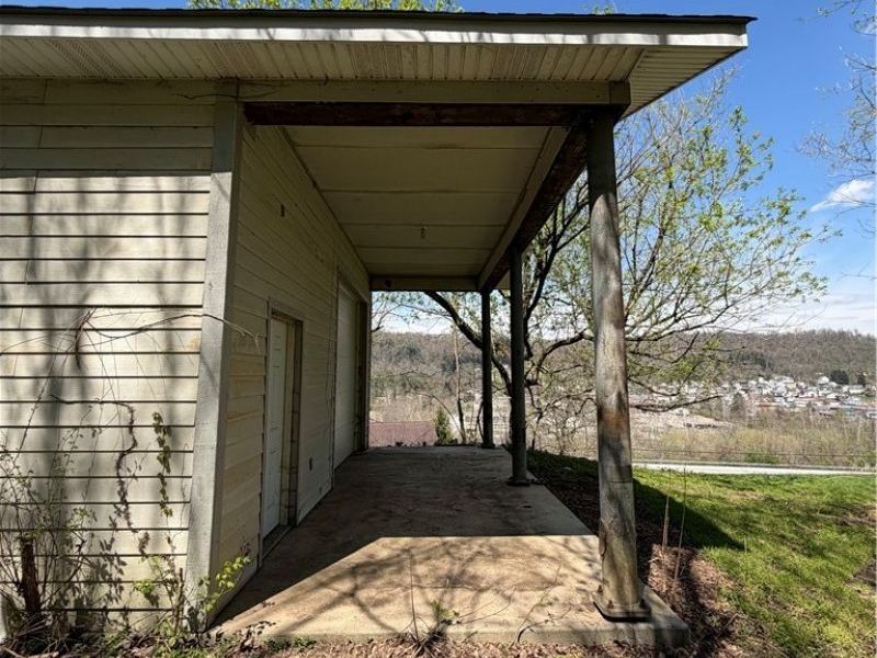 56624 Boyd Avenue, Bridgeport, OH 43912 Photo 6