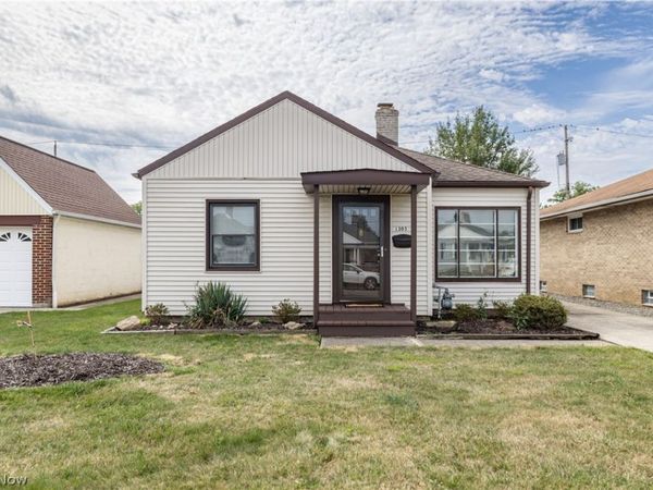 1303 Dartmoor Avenue , Parma, OH 44134