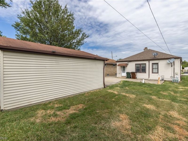 1303 Dartmoor Avenue, Parma, OH 44134 Photo 18