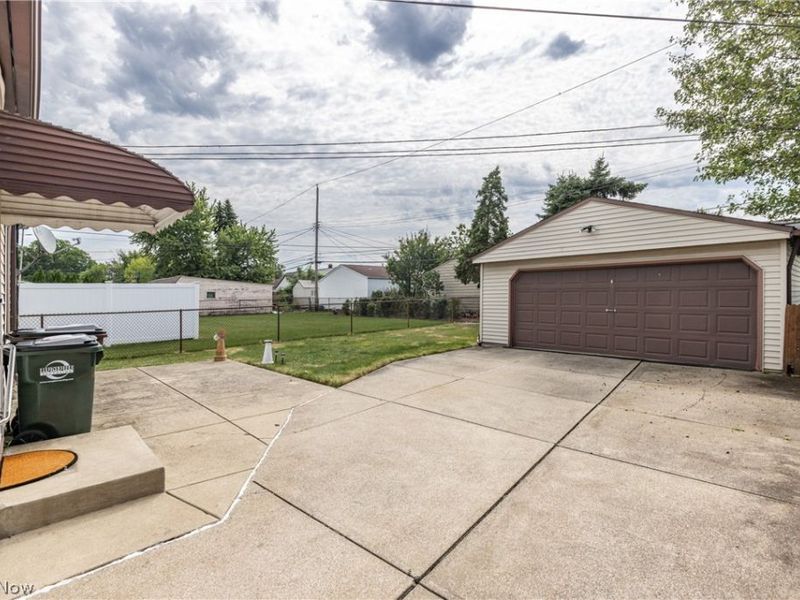 1303 Dartmoor Avenue, Parma, OH 44134 Photo 21