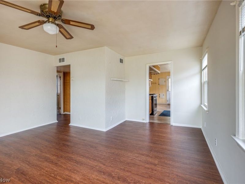 1303 Dartmoor Avenue, Parma, OH 44134 Photo 6