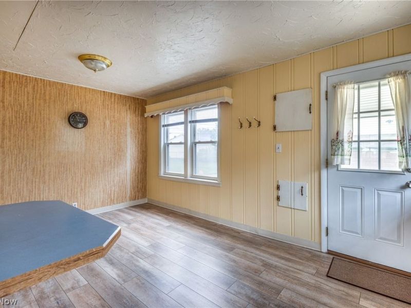 1303 Dartmoor Avenue, Parma, OH 44134 Photo 9