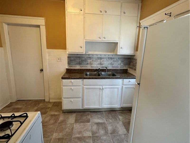 816 London Road, Unit Down, Cleveland, OH 44110 Photo 4