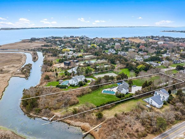 32 Tanners Neck Lane , Westhampton, NY 11977