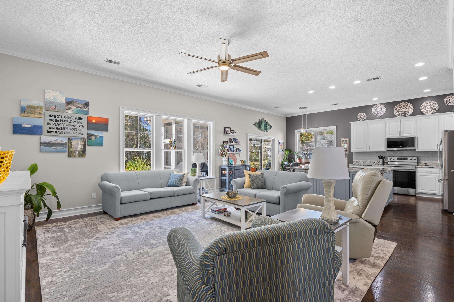 6 Guillemont Ct. Photo 4